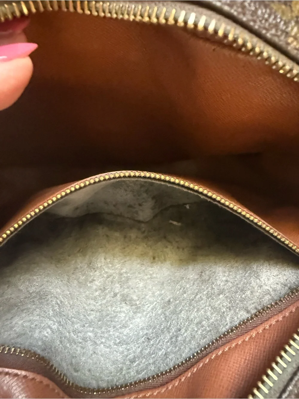 Louis Vuitton fille leather